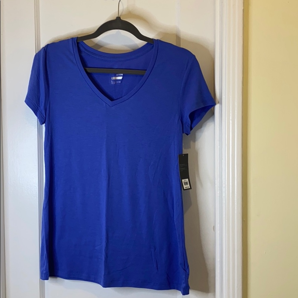 NWT - Old Navy Go-Dry Active Tee